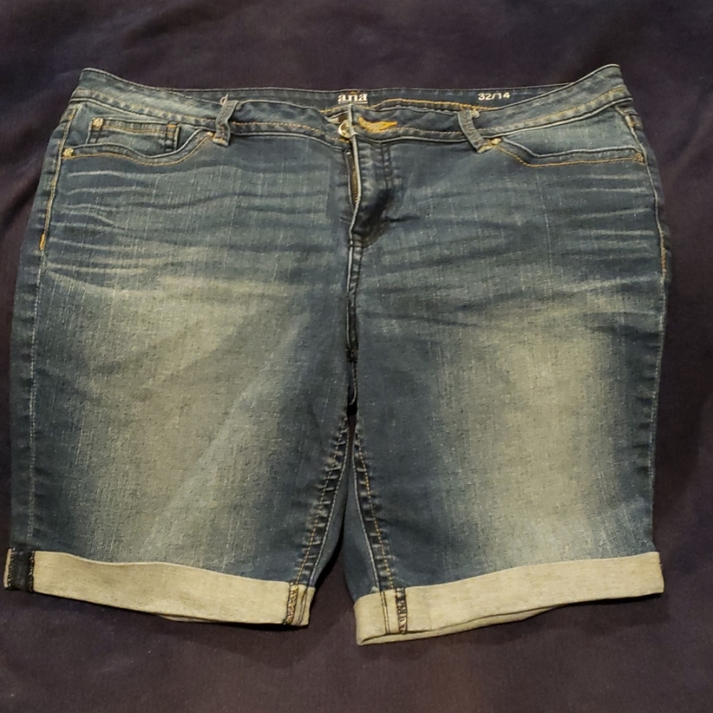 EUC: Jean shorts